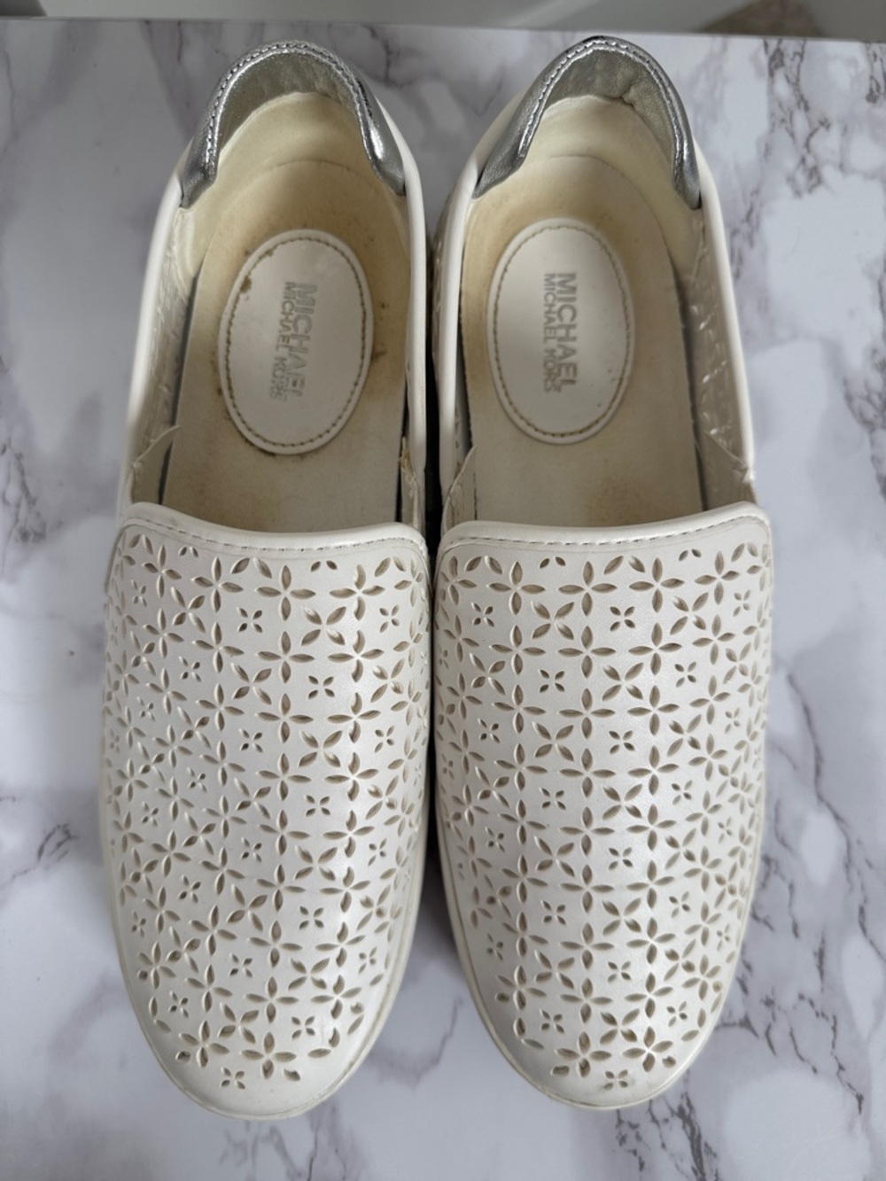 MICHAEL Michael Kors White Perforated Slip-On Clogs with Silver Heel - Picture 3 of 8